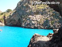 [P31] Torrent de Pareis - marea văzută printr-o fereastră din tunel » foto by nicole33
 - 
<span class="allrVoted glyphicon glyphicon-heart hidden" id="av466627"></span>
<a class="m-l-10 hidden" id="sv466627" onclick="voting_Foto_DelVot(,466627,4407)" role="button">șterge vot <span class="glyphicon glyphicon-remove"></span></a>
<a id="v9466627" class=" c-red"  onclick="voting_Foto_SetVot(466627)" role="button"><span class="glyphicon glyphicon-heart-empty"></span> <b>LIKE</b> = Votează poza</a> <img class="hidden"  id="f466627W9" src="/imagini/loader.gif" border="0" /><span class="AjErrMes hidden" id="e466627ErM"></span>