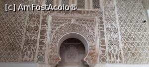 [P53] Marrakech, Medresa Ben Youssef, Detaliu la Mihrab pare o figură umană, dar Arhitectura islamică religioasă evită reprezentarea figurilor » foto by mprofeanu
 - 
<span class="allrVoted glyphicon glyphicon-heart hidden" id="av1505111"></span>
<a class="m-l-10 hidden" id="sv1505111" onclick="voting_Foto_DelVot(,1505111,4416)" role="button">șterge vot <span class="glyphicon glyphicon-remove"></span></a>
<a id="v91505111" class=" c-red"  onclick="voting_Foto_SetVot(1505111)" role="button"><span class="glyphicon glyphicon-heart-empty"></span> <b>LIKE</b> = Votează poza</a> <img class="hidden"  id="f1505111W9" src="/imagini/loader.gif" border="0" /><span class="AjErrMes hidden" id="e1505111ErM"></span>