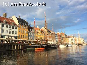 P16 [AUG-2016] Portul Nyhavn cu casele lui colorate. În 3 dintre ele a locuit și Andersen. 