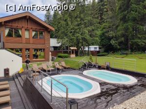 [P29] Vedere spre jacuzzi » foto by crismis
 - 
<span class="allrVoted glyphicon glyphicon-heart hidden" id="av1493438"></span>
<a class="m-l-10 hidden" id="sv1493438" onclick="voting_Foto_DelVot(,1493438,4449)" role="button">șterge vot <span class="glyphicon glyphicon-remove"></span></a>
<a id="v91493438" class=" c-red"  onclick="voting_Foto_SetVot(1493438)" role="button"><span class="glyphicon glyphicon-heart-empty"></span> <b>LIKE</b> = Votează poza</a> <img class="hidden"  id="f1493438W9" src="/imagini/loader.gif" border="0" /><span class="AjErrMes hidden" id="e1493438ErM"></span>