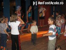 [P20] Chiar se distrau copiii,cei mai mari reusisera sa invete sa si danseze » foto by mikulis
 - 
<span class="allrVoted glyphicon glyphicon-heart hidden" id="av181277"></span>
<a class="m-l-10 hidden" id="sv181277" onclick="voting_Foto_DelVot(,181277,4490)" role="button">șterge vot <span class="glyphicon glyphicon-remove"></span></a>
<a id="v9181277" class=" c-red"  onclick="voting_Foto_SetVot(181277)" role="button"><span class="glyphicon glyphicon-heart-empty"></span> <b>LIKE</b> = Votează poza</a> <img class="hidden"  id="f181277W9" src="/imagini/loader.gif" border="0" /><span class="AjErrMes hidden" id="e181277ErM"></span>