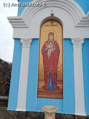 [P05] Mănăstirea Boian, Poarta, Pictura „Maica Domnului” » foto by mprofeanu
 - 
<span class="allrVoted glyphicon glyphicon-heart hidden" id="av1501434"></span>
<a class="m-l-10 hidden" id="sv1501434" onclick="voting_Foto_DelVot(,1501434,4521)" role="button">șterge vot <span class="glyphicon glyphicon-remove"></span></a>
<a id="v91501434" class=" c-red"  onclick="voting_Foto_SetVot(1501434)" role="button"><span class="glyphicon glyphicon-heart-empty"></span> <b>LIKE</b> = Votează poza</a> <img class="hidden"  id="f1501434W9" src="/imagini/loader.gif" border="0" /><span class="AjErrMes hidden" id="e1501434ErM"></span>