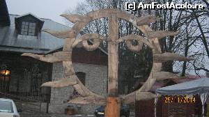 [P06] SCULPTURA IN LEMN, GRADINA CENTRULUI CULTURAL BUSTENI » foto by ile57b
 - 
<span class="allrVoted glyphicon glyphicon-heart hidden" id="av579810"></span>
<a class="m-l-10 hidden" id="sv579810" onclick="voting_Foto_DelVot(,579810,4537)" role="button">șterge vot <span class="glyphicon glyphicon-remove"></span></a>
<a id="v9579810" class=" c-red"  onclick="voting_Foto_SetVot(579810)" role="button"><span class="glyphicon glyphicon-heart-empty"></span> <b>LIKE</b> = Votează poza</a> <img class="hidden"  id="f579810W9" src="/imagini/loader.gif" border="0" /><span class="AjErrMes hidden" id="e579810ErM"></span>