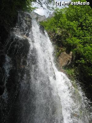 [P16] Cascada Urlatoarea » foto by dorgo
 - 
<span class="allrVoted glyphicon glyphicon-heart hidden" id="av466073"></span>
<a class="m-l-10 hidden" id="sv466073" onclick="voting_Foto_DelVot(,466073,4537)" role="button">șterge vot <span class="glyphicon glyphicon-remove"></span></a>
<a id="v9466073" class=" c-red"  onclick="voting_Foto_SetVot(466073)" role="button"><span class="glyphicon glyphicon-heart-empty"></span> <b>LIKE</b> = Votează poza</a> <img class="hidden"  id="f466073W9" src="/imagini/loader.gif" border="0" /><span class="AjErrMes hidden" id="e466073ErM"></span>