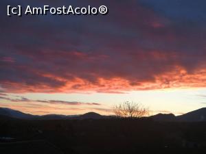 [P01] Rasaritul de soare vazut din balcon » foto by ancutza26
 - 
<span class="allrVoted glyphicon glyphicon-heart hidden" id="av936108"></span>
<a class="m-l-10 hidden" id="sv936108" onclick="voting_Foto_DelVot(,936108,4548)" role="button">șterge vot <span class="glyphicon glyphicon-remove"></span></a>
<a id="v9936108" class=" c-red"  onclick="voting_Foto_SetVot(936108)" role="button"><span class="glyphicon glyphicon-heart-empty"></span> <b>LIKE</b> = Votează poza</a> <img class="hidden"  id="f936108W9" src="/imagini/loader.gif" border="0" /><span class="AjErrMes hidden" id="e936108ErM"></span>