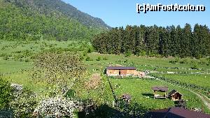 [P02] Vedere din balcon 2 - o parte din dotari pentru cei mici (casuta de joaca, balansoar...)  » foto by FlorinMr
 - 
<span class="allrVoted glyphicon glyphicon-heart hidden" id="av623502"></span>
<a class="m-l-10 hidden" id="sv623502" onclick="voting_Foto_DelVot(,623502,4548)" role="button">șterge vot <span class="glyphicon glyphicon-remove"></span></a>
<a id="v9623502" class=" c-red"  onclick="voting_Foto_SetVot(623502)" role="button"><span class="glyphicon glyphicon-heart-empty"></span> <b>LIKE</b> = Votează poza</a> <img class="hidden"  id="f623502W9" src="/imagini/loader.gif" border="0" /><span class="AjErrMes hidden" id="e623502ErM"></span>