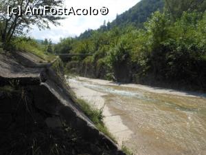 [P24] Pe Valea Bistriței, de la Piatra Neamț la Bicaz. Pârâul Secu înainte de vărsarea în Lacul Vaduri. » foto by iulianic
 - 
<span class="allrVoted glyphicon glyphicon-heart hidden" id="av1187795"></span>
<a class="m-l-10 hidden" id="sv1187795" onclick="voting_Foto_DelVot(,1187795,4549)" role="button">șterge vot <span class="glyphicon glyphicon-remove"></span></a>
<a id="v91187795" class=" c-red"  onclick="voting_Foto_SetVot(1187795)" role="button"><span class="glyphicon glyphicon-heart-empty"></span> <b>LIKE</b> = Votează poza</a> <img class="hidden"  id="f1187795W9" src="/imagini/loader.gif" border="0" /><span class="AjErrMes hidden" id="e1187795ErM"></span>