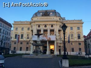 [P85] Bratislava - Teatrul National si fantana din fata cladirii cu Ganymede calare pe vultur » foto by mishu
 - 
<span class="allrVoted glyphicon glyphicon-heart hidden" id="av811519"></span>
<a class="m-l-10 hidden" id="sv811519" onclick="voting_Foto_DelVot(,811519,4596)" role="button">șterge vot <span class="glyphicon glyphicon-remove"></span></a>
<a id="v9811519" class=" c-red"  onclick="voting_Foto_SetVot(811519)" role="button"><span class="glyphicon glyphicon-heart-empty"></span> <b>LIKE</b> = Votează poza</a> <img class="hidden"  id="f811519W9" src="/imagini/loader.gif" border="0" /><span class="AjErrMes hidden" id="e811519ErM"></span>