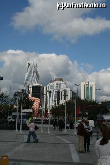 [P16] Istanbul - zona statiei de metrou si a mall-ului Metrocity. » foto by presario
 - 
<span class="allrVoted glyphicon glyphicon-heart hidden" id="av76288"></span>
<a class="m-l-10 hidden" id="sv76288" onclick="voting_Foto_DelVot(,76288,4598)" role="button">șterge vot <span class="glyphicon glyphicon-remove"></span></a>
<a id="v976288" class=" c-red"  onclick="voting_Foto_SetVot(76288)" role="button"><span class="glyphicon glyphicon-heart-empty"></span> <b>LIKE</b> = Votează poza</a> <img class="hidden"  id="f76288W9" src="/imagini/loader.gif" border="0" /><span class="AjErrMes hidden" id="e76288ErM"></span>