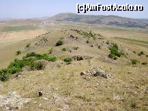 [P20] Pe vârful dealului Piatra Roşie (209 m)... Perspectiva este spre culmile Chervant şi Priopcea.  » foto by Neptunus
 - 
<span class="allrVoted glyphicon glyphicon-heart hidden" id="av472983"></span>
<a class="m-l-10 hidden" id="sv472983" onclick="voting_Foto_DelVot(,472983,4623)" role="button">șterge vot <span class="glyphicon glyphicon-remove"></span></a>
<a id="v9472983" class=" c-red"  onclick="voting_Foto_SetVot(472983)" role="button"><span class="glyphicon glyphicon-heart-empty"></span> <b>LIKE</b> = Votează poza</a> <img class="hidden"  id="f472983W9" src="/imagini/loader.gif" border="0" /><span class="AjErrMes hidden" id="e472983ErM"></span>