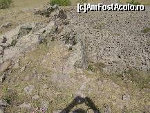 [P24] Dezagregarea fizică a rocilor, la Piatra Roşie... Ce altceva ai putea întâlni pe vârful unui deal nord-dobrogean? ...  » foto by Neptunus
 - 
<span class="allrVoted glyphicon glyphicon-heart hidden" id="av472992"></span>
<a class="m-l-10 hidden" id="sv472992" onclick="voting_Foto_DelVot(,472992,4623)" role="button">șterge vot <span class="glyphicon glyphicon-remove"></span></a>
<a id="v9472992" class=" c-red"  onclick="voting_Foto_SetVot(472992)" role="button"><span class="glyphicon glyphicon-heart-empty"></span> <b>LIKE</b> = Votează poza</a> <img class="hidden"  id="f472992W9" src="/imagini/loader.gif" border="0" /><span class="AjErrMes hidden" id="e472992ErM"></span>