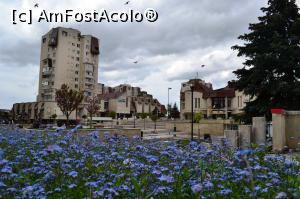 [P14] Piata Teatrului » foto by AZE
 - 
<span class="allrVoted glyphicon glyphicon-heart hidden" id="av958709"></span>
<a class="m-l-10 hidden" id="sv958709" onclick="voting_Foto_DelVot(,958709,4629)" role="button">șterge vot <span class="glyphicon glyphicon-remove"></span></a>
<a id="v9958709" class=" c-red"  onclick="voting_Foto_SetVot(958709)" role="button"><span class="glyphicon glyphicon-heart-empty"></span> <b>LIKE</b> = Votează poza</a> <img class="hidden"  id="f958709W9" src="/imagini/loader.gif" border="0" /><span class="AjErrMes hidden" id="e958709ErM"></span>