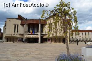 [P06] Teatrul de Stat Târgu-Mureș » foto by AZE
 - 
<span class="allrVoted glyphicon glyphicon-heart hidden" id="av958700"></span>
<a class="m-l-10 hidden" id="sv958700" onclick="voting_Foto_DelVot(,958700,4629)" role="button">șterge vot <span class="glyphicon glyphicon-remove"></span></a>
<a id="v9958700" class=" c-red"  onclick="voting_Foto_SetVot(958700)" role="button"><span class="glyphicon glyphicon-heart-empty"></span> <b>LIKE</b> = Votează poza</a> <img class="hidden"  id="f958700W9" src="/imagini/loader.gif" border="0" /><span class="AjErrMes hidden" id="e958700ErM"></span>
