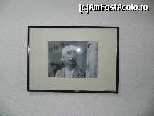 [P14] Birlic în rolul Lefter Popescu din Două Loturi. Imagine de pe peretele unui hol din clădirea principală. 'Aşa sînt eu, galant cucoană, cînd am chef sparg! Farfurii de cîte zece mii de franci una! Sparg al dracului! ' :)  » foto by abancor
 - 
<span class="allrVoted glyphicon glyphicon-heart hidden" id="av423577"></span>
<a class="m-l-10 hidden" id="sv423577" onclick="voting_Foto_DelVot(,423577,4638)" role="button">șterge vot <span class="glyphicon glyphicon-remove"></span></a>
<a id="v9423577" class=" c-red"  onclick="voting_Foto_SetVot(423577)" role="button"><span class="glyphicon glyphicon-heart-empty"></span> <b>LIKE</b> = Votează poza</a> <img class="hidden"  id="f423577W9" src="/imagini/loader.gif" border="0" /><span class="AjErrMes hidden" id="e423577ErM"></span>