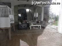 [P30] Interiorul vilei de mai sus. Se vede că e funcţional, la fel cred că sînt şi scările.  » foto by abancor
 - 
<span class="allrVoted glyphicon glyphicon-heart hidden" id="av423593"></span>
<a class="m-l-10 hidden" id="sv423593" onclick="voting_Foto_DelVot(,423593,4638)" role="button">șterge vot <span class="glyphicon glyphicon-remove"></span></a>
<a id="v9423593" class=" c-red"  onclick="voting_Foto_SetVot(423593)" role="button"><span class="glyphicon glyphicon-heart-empty"></span> <b>LIKE</b> = Votează poza</a> <img class="hidden"  id="f423593W9" src="/imagini/loader.gif" border="0" /><span class="AjErrMes hidden" id="e423593ErM"></span>