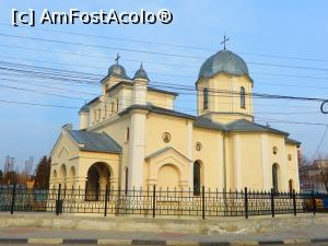 [P13] Biserica „Sf. Împărați Constantin și Elena” - Măgurele, Ilfov.  » foto by tata123 🔱
 - 
<span class="allrVoted glyphicon glyphicon-heart hidden" id="av941252"></span>
<a class="m-l-10 hidden" id="sv941252" onclick="voting_Foto_DelVot(,941252,4638)" role="button">șterge vot <span class="glyphicon glyphicon-remove"></span></a>
<a id="v9941252" class=" c-red"  onclick="voting_Foto_SetVot(941252)" role="button"><span class="glyphicon glyphicon-heart-empty"></span> <b>LIKE</b> = Votează poza</a> <img class="hidden"  id="f941252W9" src="/imagini/loader.gif" border="0" /><span class="AjErrMes hidden" id="e941252ErM"></span>