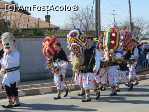 [P03] Parada măștilor pe strada principală a Brăneștiului.  » foto by tata123 🔱
 - 
<span class="allrVoted glyphicon glyphicon-heart hidden" id="av949729"></span>
<a class="m-l-10 hidden" id="sv949729" onclick="voting_Foto_DelVot(,949729,4638)" role="button">șterge vot <span class="glyphicon glyphicon-remove"></span></a>
<a id="v9949729" class=" c-red"  onclick="voting_Foto_SetVot(949729)" role="button"><span class="glyphicon glyphicon-heart-empty"></span> <b>LIKE</b> = Votează poza</a> <img class="hidden"  id="f949729W9" src="/imagini/loader.gif" border="0" /><span class="AjErrMes hidden" id="e949729ErM"></span>