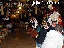 [P06] In plan indepartat se pregatise o masa care face cinste restaurantului » foto by pepsi70ro
 - 
<span class="allrVoted glyphicon glyphicon-heart hidden" id="av51477"></span>
<a class="m-l-10 hidden" id="sv51477" onclick="voting_Foto_DelVot(,51477,4640)" role="button">șterge vot <span class="glyphicon glyphicon-remove"></span></a>
<a id="v951477" class=" c-red"  onclick="voting_Foto_SetVot(51477)" role="button"><span class="glyphicon glyphicon-heart-empty"></span> <b>LIKE</b> = Votează poza</a> <img class="hidden"  id="f51477W9" src="/imagini/loader.gif" border="0" /><span class="AjErrMes hidden" id="e51477ErM"></span>