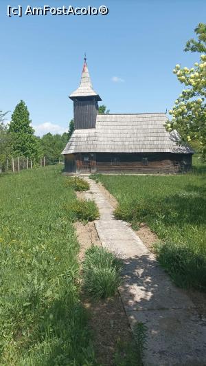 [P18] Biserica de lemn Boia Bârzii » foto by Daniela H
 - 
<span class="allrVoted glyphicon glyphicon-heart hidden" id="av1356409"></span>
<a class="m-l-10 hidden" id="sv1356409" onclick="voting_Foto_DelVot(,1356409,4656)" role="button">șterge vot <span class="glyphicon glyphicon-remove"></span></a>
<a id="v91356409" class=" c-red"  onclick="voting_Foto_SetVot(1356409)" role="button"><span class="glyphicon glyphicon-heart-empty"></span> <b>LIKE</b> = Votează poza</a> <img class="hidden"  id="f1356409W9" src="/imagini/loader.gif" border="0" /><span class="AjErrMes hidden" id="e1356409ErM"></span>