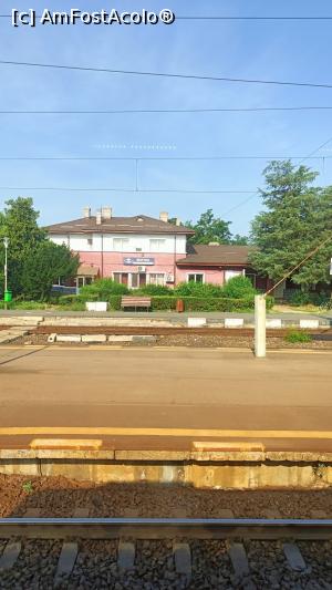 [P06] Gara Buftea. » foto by tata123 🔱
 - 
<span class="allrVoted glyphicon glyphicon-heart hidden" id="av1374763"></span>
<a class="m-l-10 hidden" id="sv1374763" onclick="voting_Foto_DelVot(,1374763,4656)" role="button">șterge vot <span class="glyphicon glyphicon-remove"></span></a>
<a id="v91374763" class=" c-red"  onclick="voting_Foto_SetVot(1374763)" role="button"><span class="glyphicon glyphicon-heart-empty"></span> <b>LIKE</b> = Votează poza</a> <img class="hidden"  id="f1374763W9" src="/imagini/loader.gif" border="0" /><span class="AjErrMes hidden" id="e1374763ErM"></span>