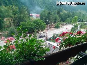 [P13] Vedere de pe balcon spre soseaua Turda-Arieseni si spre raul Aries » foto by dorgo
 - 
<span class="allrVoted glyphicon glyphicon-heart hidden" id="av655050"></span>
<a class="m-l-10 hidden" id="sv655050" onclick="voting_Foto_DelVot(,655050,4675)" role="button">șterge vot <span class="glyphicon glyphicon-remove"></span></a>
<a id="v9655050" class=" c-red"  onclick="voting_Foto_SetVot(655050)" role="button"><span class="glyphicon glyphicon-heart-empty"></span> <b>LIKE</b> = Votează poza</a> <img class="hidden"  id="f655050W9" src="/imagini/loader.gif" border="0" /><span class="AjErrMes hidden" id="e655050ErM"></span>