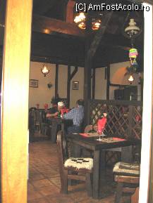 [P09] [Restaurantul 'La Marmote'] - Privire in salon din veranda. » foto by Michi
 - 
<span class="allrVoted glyphicon glyphicon-heart hidden" id="av101754"></span>
<a class="m-l-10 hidden" id="sv101754" onclick="voting_Foto_DelVot(,101754,4690)" role="button">șterge vot <span class="glyphicon glyphicon-remove"></span></a>
<a id="v9101754" class=" c-red"  onclick="voting_Foto_SetVot(101754)" role="button"><span class="glyphicon glyphicon-heart-empty"></span> <b>LIKE</b> = Votează poza</a> <img class="hidden"  id="f101754W9" src="/imagini/loader.gif" border="0" /><span class="AjErrMes hidden" id="e101754ErM"></span>