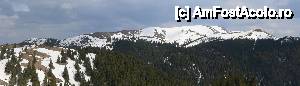 [P09] Culmea Gropşoarele şi Muntele Roşu (în dreapta) - văzute de pe balconul camerei » foto by Claudiu U.
 - 
<span class="allrVoted glyphicon glyphicon-heart hidden" id="av467029"></span>
<a class="m-l-10 hidden" id="sv467029" onclick="voting_Foto_DelVot(,467029,4696)" role="button">șterge vot <span class="glyphicon glyphicon-remove"></span></a>
<a id="v9467029" class=" c-red"  onclick="voting_Foto_SetVot(467029)" role="button"><span class="glyphicon glyphicon-heart-empty"></span> <b>LIKE</b> = Votează poza</a> <img class="hidden"  id="f467029W9" src="/imagini/loader.gif" border="0" /><span class="AjErrMes hidden" id="e467029ErM"></span>
