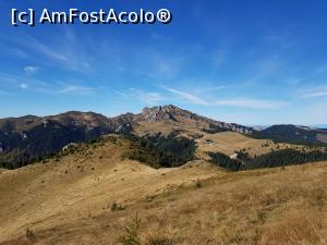 [P19] Munții Ciucaș - locuri de vis.  » foto by Floryn81
 - 
<span class="allrVoted glyphicon glyphicon-heart hidden" id="av1121429"></span>
<a class="m-l-10 hidden" id="sv1121429" onclick="voting_Foto_DelVot(,1121429,4696)" role="button">șterge vot <span class="glyphicon glyphicon-remove"></span></a>
<a id="v91121429" class=" c-red"  onclick="voting_Foto_SetVot(1121429)" role="button"><span class="glyphicon glyphicon-heart-empty"></span> <b>LIKE</b> = Votează poza</a> <img class="hidden"  id="f1121429W9" src="/imagini/loader.gif" border="0" /><span class="AjErrMes hidden" id="e1121429ErM"></span>