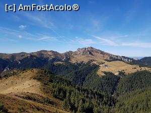 [P22] Priveliști de toamnă în Munții Ciucaș.  » foto by Floryn81
 - 
<span class="allrVoted glyphicon glyphicon-heart hidden" id="av1121435"></span>
<a class="m-l-10 hidden" id="sv1121435" onclick="voting_Foto_DelVot(,1121435,4696)" role="button">șterge vot <span class="glyphicon glyphicon-remove"></span></a>
<a id="v91121435" class=" c-red"  onclick="voting_Foto_SetVot(1121435)" role="button"><span class="glyphicon glyphicon-heart-empty"></span> <b>LIKE</b> = Votează poza</a> <img class="hidden"  id="f1121435W9" src="/imagini/loader.gif" border="0" /><span class="AjErrMes hidden" id="e1121435ErM"></span>