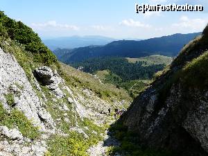 [P04] Prin scocul asupra caruia va atrageam atentia » foto by iuliaen
 - 
<span class="allrVoted glyphicon glyphicon-heart hidden" id="av584943"></span>
<a class="m-l-10 hidden" id="sv584943" onclick="voting_Foto_DelVot(,584943,4696)" role="button">șterge vot <span class="glyphicon glyphicon-remove"></span></a>
<a id="v9584943" class=" c-red"  onclick="voting_Foto_SetVot(584943)" role="button"><span class="glyphicon glyphicon-heart-empty"></span> <b>LIKE</b> = Votează poza</a> <img class="hidden"  id="f584943W9" src="/imagini/loader.gif" border="0" /><span class="AjErrMes hidden" id="e584943ErM"></span>