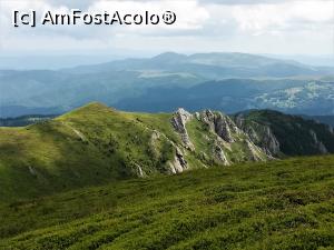 [P14] Culmea Șuvițelor » foto by Mika
 - 
<span class="allrVoted glyphicon glyphicon-heart hidden" id="av1080438"></span>
<a class="m-l-10 hidden" id="sv1080438" onclick="voting_Foto_DelVot(,1080438,4696)" role="button">șterge vot <span class="glyphicon glyphicon-remove"></span></a>
<a id="v91080438" class=" c-red"  onclick="voting_Foto_SetVot(1080438)" role="button"><span class="glyphicon glyphicon-heart-empty"></span> <b>LIKE</b> = Votează poza</a> <img class="hidden"  id="f1080438W9" src="/imagini/loader.gif" border="0" /><span class="AjErrMes hidden" id="e1080438ErM"></span>