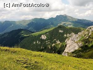 [P20] Tot mai departe rămâne Vârful Ciucaș » foto by Mika
 - 
<span class="allrVoted glyphicon glyphicon-heart hidden" id="av1080444"></span>
<a class="m-l-10 hidden" id="sv1080444" onclick="voting_Foto_DelVot(,1080444,4696)" role="button">șterge vot <span class="glyphicon glyphicon-remove"></span></a>
<a id="v91080444" class=" c-red"  onclick="voting_Foto_SetVot(1080444)" role="button"><span class="glyphicon glyphicon-heart-empty"></span> <b>LIKE</b> = Votează poza</a> <img class="hidden"  id="f1080444W9" src="/imagini/loader.gif" border="0" /><span class="AjErrMes hidden" id="e1080444ErM"></span>