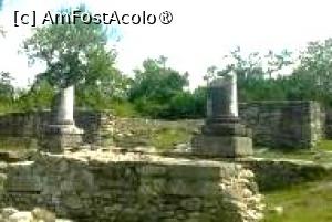 [P17]  Intrare în Forul lui Traian » foto by Michi
 - 
<span class="allrVoted glyphicon glyphicon-heart hidden" id="av1501472"></span>
<a class="m-l-10 hidden" id="sv1501472" onclick="voting_Foto_DelVot(,1501472,4700)" role="button">șterge vot <span class="glyphicon glyphicon-remove"></span></a>
<a id="v91501472" class=" c-red"  onclick="voting_Foto_SetVot(1501472)" role="button"><span class="glyphicon glyphicon-heart-empty"></span> <b>LIKE</b> = Votează poza</a> <img class="hidden"  id="f1501472W9" src="/imagini/loader.gif" border="0" /><span class="AjErrMes hidden" id="e1501472ErM"></span>