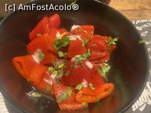 [P12] Restaurant Bulevard - salata de ardei copt, foarte buna » foto by mishu
 - 
<span class="allrVoted glyphicon glyphicon-heart hidden" id="av1342946"></span>
<a class="m-l-10 hidden" id="sv1342946" onclick="voting_Foto_DelVot(,1342946,4701)" role="button">șterge vot <span class="glyphicon glyphicon-remove"></span></a>
<a id="v91342946" class=" c-red"  onclick="voting_Foto_SetVot(1342946)" role="button"><span class="glyphicon glyphicon-heart-empty"></span> <b>LIKE</b> = Votează poza</a> <img class="hidden"  id="f1342946W9" src="/imagini/loader.gif" border="0" /><span class="AjErrMes hidden" id="e1342946ErM"></span>