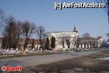 [P01] Cetatea bisericească din Prejmer, văzută din parcarea de peste drum » foto by Costi
 - 
<span class="allrVoted glyphicon glyphicon-heart hidden" id="av307557"></span>
<a class="m-l-10 hidden" id="sv307557" onclick="voting_Foto_DelVot(,307557,4703)" role="button">șterge vot <span class="glyphicon glyphicon-remove"></span></a>
<a id="v9307557" class=" c-red"  onclick="voting_Foto_SetVot(307557)" role="button"><span class="glyphicon glyphicon-heart-empty"></span> <b>LIKE</b> = Votează poza</a> <img class="hidden"  id="f307557W9" src="/imagini/loader.gif" border="0" /><span class="AjErrMes hidden" id="e307557ErM"></span>