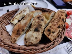 [P55] Locanda del Corso; focaccia bună » foto by crismis
 - 
<span class="allrVoted glyphicon glyphicon-heart hidden" id="av1433665"></span>
<a class="m-l-10 hidden" id="sv1433665" onclick="voting_Foto_DelVot(,1433665,4715)" role="button">șterge vot <span class="glyphicon glyphicon-remove"></span></a>
<a id="v91433665" class=" c-red"  onclick="voting_Foto_SetVot(1433665)" role="button"><span class="glyphicon glyphicon-heart-empty"></span> <b>LIKE</b> = Votează poza</a> <img class="hidden"  id="f1433665W9" src="/imagini/loader.gif" border="0" /><span class="AjErrMes hidden" id="e1433665ErM"></span>