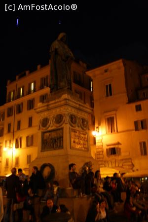 [P08] Statuia lui Giordano Bruno » foto by DOINITA
 - 
<span class="allrVoted glyphicon glyphicon-heart hidden" id="av925529"></span>
<a class="m-l-10 hidden" id="sv925529" onclick="voting_Foto_DelVot(,925529,4732)" role="button">șterge vot <span class="glyphicon glyphicon-remove"></span></a>
<a id="v9925529" class=" c-red"  onclick="voting_Foto_SetVot(925529)" role="button"><span class="glyphicon glyphicon-heart-empty"></span> <b>LIKE</b> = Votează poza</a> <img class="hidden"  id="f925529W9" src="/imagini/loader.gif" border="0" /><span class="AjErrMes hidden" id="e925529ErM"></span>