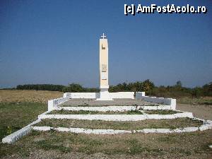 [P34] La ieșirea din Panciu am văzut monumentul închinat sublocotenentului Ecaterina Teodoroiu.  » foto by Floryn81
 - 
<span class="allrVoted glyphicon glyphicon-heart hidden" id="av428031"></span>
<a class="m-l-10 hidden" id="sv428031" onclick="voting_Foto_DelVot(,428031,4746)" role="button">șterge vot <span class="glyphicon glyphicon-remove"></span></a>
<a id="v9428031" class=" c-red"  onclick="voting_Foto_SetVot(428031)" role="button"><span class="glyphicon glyphicon-heart-empty"></span> <b>LIKE</b> = Votează poza</a> <img class="hidden"  id="f428031W9" src="/imagini/loader.gif" border="0" /><span class="AjErrMes hidden" id="e428031ErM"></span>