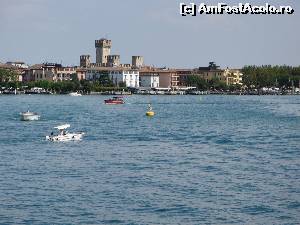 [P20] Sirmione, lacul Garda » foto by vlado2
 - 
<span class="allrVoted glyphicon glyphicon-heart hidden" id="av548473"></span>
<a class="m-l-10 hidden" id="sv548473" onclick="voting_Foto_DelVot(,548473,4749)" role="button">șterge vot <span class="glyphicon glyphicon-remove"></span></a>
<a id="v9548473" class=" c-red"  onclick="voting_Foto_SetVot(548473)" role="button"><span class="glyphicon glyphicon-heart-empty"></span> <b>LIKE</b> = Votează poza</a> <img class="hidden"  id="f548473W9" src="/imagini/loader.gif" border="0" /><span class="AjErrMes hidden" id="e548473ErM"></span>