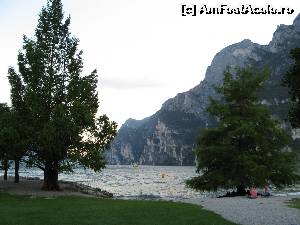 [P04] Plaja din Riva del Garda » foto by vlado2
 - 
<span class="allrVoted glyphicon glyphicon-heart hidden" id="av548452"></span>
<a class="m-l-10 hidden" id="sv548452" onclick="voting_Foto_DelVot(,548452,4749)" role="button">șterge vot <span class="glyphicon glyphicon-remove"></span></a>
<a id="v9548452" class=" c-red"  onclick="voting_Foto_SetVot(548452)" role="button"><span class="glyphicon glyphicon-heart-empty"></span> <b>LIKE</b> = Votează poza</a> <img class="hidden"  id="f548452W9" src="/imagini/loader.gif" border="0" /><span class="AjErrMes hidden" id="e548452ErM"></span>