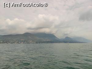 [P13] Navigând pe lacul Garda; nori și ceață » foto by crismis
 - 
<span class="allrVoted glyphicon glyphicon-heart hidden" id="av1514902"></span>
<a class="m-l-10 hidden" id="sv1514902" onclick="voting_Foto_DelVot(,1514902,4749)" role="button">șterge vot <span class="glyphicon glyphicon-remove"></span></a>
<a id="v91514902" class=" c-red"  onclick="voting_Foto_SetVot(1514902)" role="button"><span class="glyphicon glyphicon-heart-empty"></span> <b>LIKE</b> = Votează poza</a> <img class="hidden"  id="f1514902W9" src="/imagini/loader.gif" border="0" /><span class="AjErrMes hidden" id="e1514902ErM"></span>