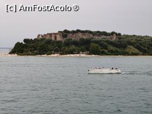 [P75] Navigând pe Lacul Garda; Grotte di Catullo, Sirmione » foto by crismis
 - 
<span class="allrVoted glyphicon glyphicon-heart hidden" id="av1514964"></span>
<a class="m-l-10 hidden" id="sv1514964" onclick="voting_Foto_DelVot(,1514964,4749)" role="button">șterge vot <span class="glyphicon glyphicon-remove"></span></a>
<a id="v91514964" class=" c-red"  onclick="voting_Foto_SetVot(1514964)" role="button"><span class="glyphicon glyphicon-heart-empty"></span> <b>LIKE</b> = Votează poza</a> <img class="hidden"  id="f1514964W9" src="/imagini/loader.gif" border="0" /><span class="AjErrMes hidden" id="e1514964ErM"></span>