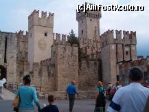 [P01] Vedere  asupra  castelului din Sirmione , construit in sec XII » foto by TORA INGRID
 - 
<span class="allrVoted glyphicon glyphicon-heart hidden" id="av75819"></span>
<a class="m-l-10 hidden" id="sv75819" onclick="voting_Foto_DelVot(,75819,4749)" role="button">șterge vot <span class="glyphicon glyphicon-remove"></span></a>
<a id="v975819" class=" c-red"  onclick="voting_Foto_SetVot(75819)" role="button"><span class="glyphicon glyphicon-heart-empty"></span> <b>LIKE</b> = Votează poza</a> <img class="hidden"  id="f75819W9" src="/imagini/loader.gif" border="0" /><span class="AjErrMes hidden" id="e75819ErM"></span>