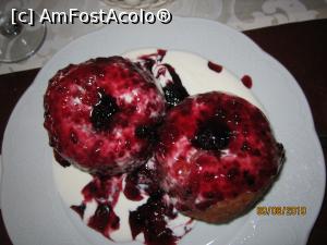 [P04] Papanasi, proaspeti, deliciosi si buni, cu smantana si dulceata.  » foto by Storia
 - 
<span class="allrVoted glyphicon glyphicon-heart hidden" id="av1100090"></span>
<a class="m-l-10 hidden" id="sv1100090" onclick="voting_Foto_DelVot(,1100090,4795)" role="button">șterge vot <span class="glyphicon glyphicon-remove"></span></a>
<a id="v91100090" class=" c-red"  onclick="voting_Foto_SetVot(1100090)" role="button"><span class="glyphicon glyphicon-heart-empty"></span> <b>LIKE</b> = Votează poza</a> <img class="hidden"  id="f1100090W9" src="/imagini/loader.gif" border="0" /><span class="AjErrMes hidden" id="e1100090ErM"></span>
