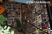 [P06] Peretii supraincarcati pana la tavan cu fotografiile celor care au vizitat acest restaurant de-a lungul anilor » foto by Alina53
 - 
<span class="allrVoted glyphicon glyphicon-heart hidden" id="av179014"></span>
<a class="m-l-10 hidden" id="sv179014" onclick="voting_Foto_DelVot(,179014,4865)" role="button">șterge vot <span class="glyphicon glyphicon-remove"></span></a>
<a id="v9179014" class=" c-red"  onclick="voting_Foto_SetVot(179014)" role="button"><span class="glyphicon glyphicon-heart-empty"></span> <b>LIKE</b> = Votează poza</a> <img class="hidden"  id="f179014W9" src="/imagini/loader.gif" border="0" /><span class="AjErrMes hidden" id="e179014ErM"></span>