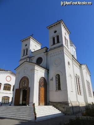 [P01] Biserica neogotică a Mănăstirii Bistrița, Vâlcea.  » foto by tata123 🔱
 - 
<span class="allrVoted glyphicon glyphicon-heart hidden" id="av602756"></span>
<a class="m-l-10 hidden" id="sv602756" onclick="voting_Foto_DelVot(,602756,4898)" role="button">șterge vot <span class="glyphicon glyphicon-remove"></span></a>
<a id="v9602756" class=" c-red"  onclick="voting_Foto_SetVot(602756)" role="button"><span class="glyphicon glyphicon-heart-empty"></span> <b>LIKE</b> = Votează poza</a> <img class="hidden"  id="f602756W9" src="/imagini/loader.gif" border="0" /><span class="AjErrMes hidden" id="e602756ErM"></span>
