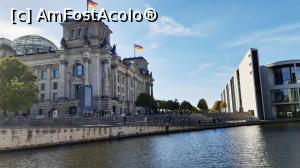 [P32] Clădirea Parlamentului și cupola sa futuristă » foto by Carmen Ion
 - 
<span class="allrVoted glyphicon glyphicon-heart hidden" id="av1284285"></span>
<a class="m-l-10 hidden" id="sv1284285" onclick="voting_Foto_DelVot(,1284285,4900)" role="button">șterge vot <span class="glyphicon glyphicon-remove"></span></a>
<a id="v91284285" class=" c-red"  onclick="voting_Foto_SetVot(1284285)" role="button"><span class="glyphicon glyphicon-heart-empty"></span> <b>LIKE</b> = Votează poza</a> <img class="hidden"  id="f1284285W9" src="/imagini/loader.gif" border="0" /><span class="AjErrMes hidden" id="e1284285ErM"></span>