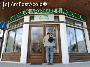 [P03] Tati bătând la uși închise:(...  » foto by crismis
 - 
<span class="allrVoted glyphicon glyphicon-heart hidden" id="av856651"></span>
<a class="m-l-10 hidden" id="sv856651" onclick="voting_Foto_DelVot(,856651,4909)" role="button">șterge vot <span class="glyphicon glyphicon-remove"></span></a>
<a id="v9856651" class=" c-red"  onclick="voting_Foto_SetVot(856651)" role="button"><span class="glyphicon glyphicon-heart-empty"></span> <b>LIKE</b> = Votează poza</a> <img class="hidden"  id="f856651W9" src="/imagini/loader.gif" border="0" /><span class="AjErrMes hidden" id="e856651ErM"></span>