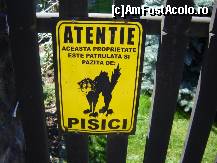 [P16] ''Feriti-va'' de aceasta casa...are paznici periculosi » foto by BOGDAN DSN
 - 
<span class="allrVoted glyphicon glyphicon-heart hidden" id="av142424"></span>
<a class="m-l-10 hidden" id="sv142424" onclick="voting_Foto_DelVot(,142424,4909)" role="button">șterge vot <span class="glyphicon glyphicon-remove"></span></a>
<a id="v9142424" class=" c-red"  onclick="voting_Foto_SetVot(142424)" role="button"><span class="glyphicon glyphicon-heart-empty"></span> <b>LIKE</b> = Votează poza</a> <img class="hidden"  id="f142424W9" src="/imagini/loader.gif" border="0" /><span class="AjErrMes hidden" id="e142424ErM"></span>