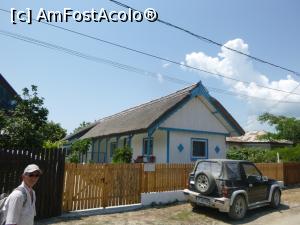 [P18] 17. În sat am văzut puține mașini, asta este una dintre ele.  » foto by doinafil
 - 
<span class="allrVoted glyphicon glyphicon-heart hidden" id="av1085085"></span>
<a class="m-l-10 hidden" id="sv1085085" onclick="voting_Foto_DelVot(,1085085,4923)" role="button">șterge vot <span class="glyphicon glyphicon-remove"></span></a>
<a id="v91085085" class=" c-red"  onclick="voting_Foto_SetVot(1085085)" role="button"><span class="glyphicon glyphicon-heart-empty"></span> <b>LIKE</b> = Votează poza</a> <img class="hidden"  id="f1085085W9" src="/imagini/loader.gif" border="0" /><span class="AjErrMes hidden" id="e1085085ErM"></span>